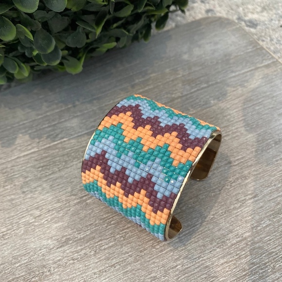 Handmade Canadian Beaded Cuff Bracelet - Picture 2 of 2